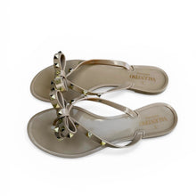 Valentino Garavani Rockstud Flip Flops