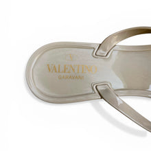 Valentino Garavani Rockstud Flip Flops